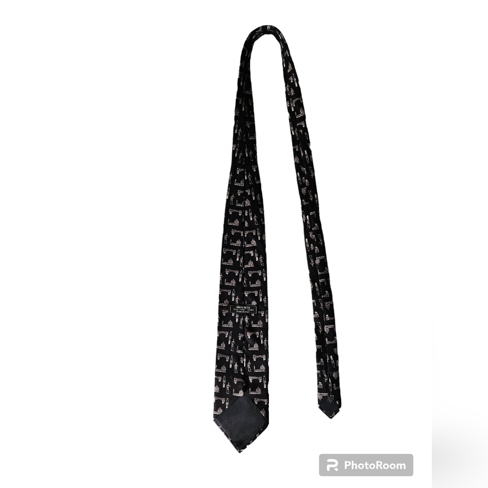 Italian Silk Black & White Firenze Landmarks Tie - Picture 5 of 8